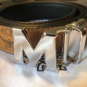 NWT-MCM Reversible Logo Belt (Women’s) Cognac/Blk